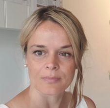 Larisa S. (Australia)